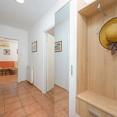 Silvana Apartment *